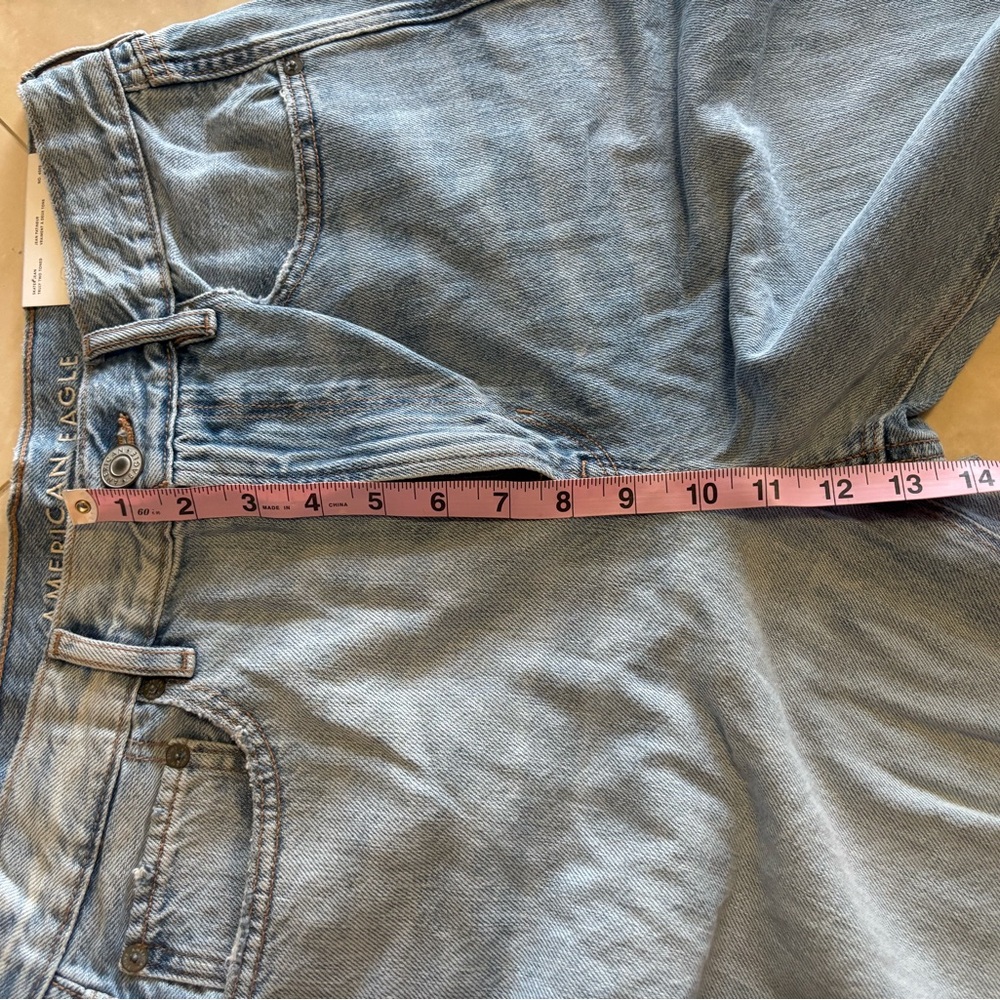 American Eagle Truly Two Toned Skater Jean Light Blue Distressed Sz 12 Short - Picture 11 of 14